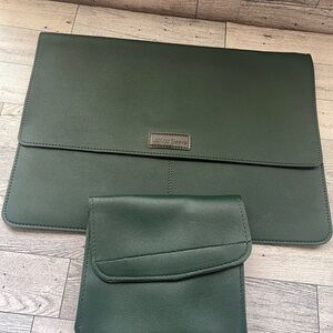 Green Laptop Sleeve and Pouch Set